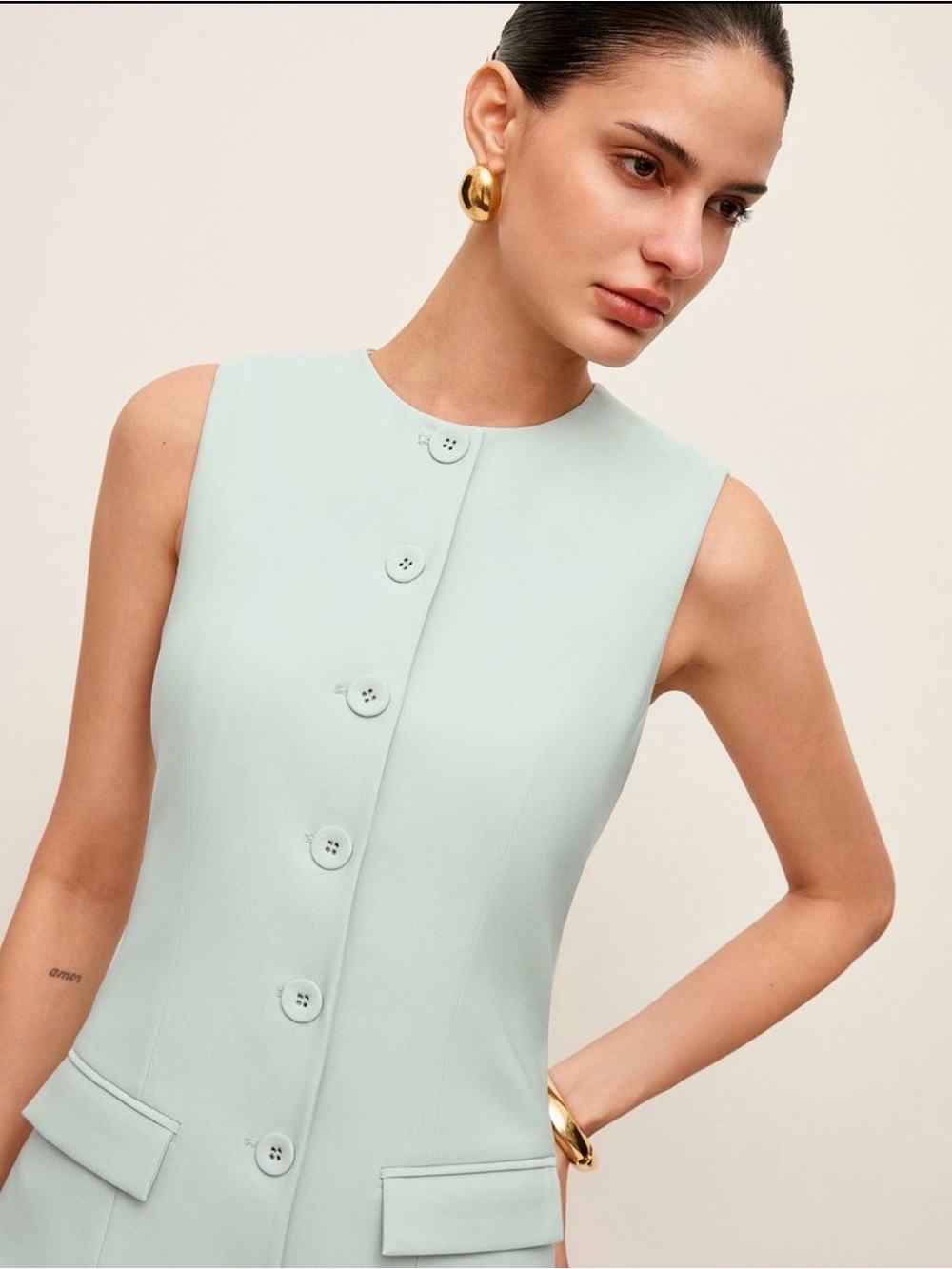 Button Front Dress With Pockets - Picture 5 of 6